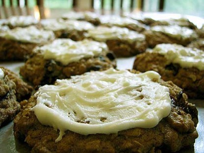 Iced Oatmeal-Raisin Cookies