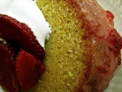 Fruity Jam Cake Glaze