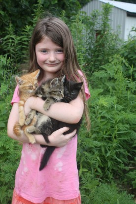 Mikayla-with-3-kittens-06-2011.jpg