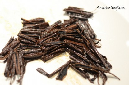 vanilla-beans-chopped500