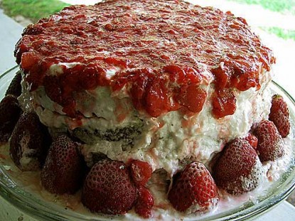 Strawberry Dreamcicle Cake